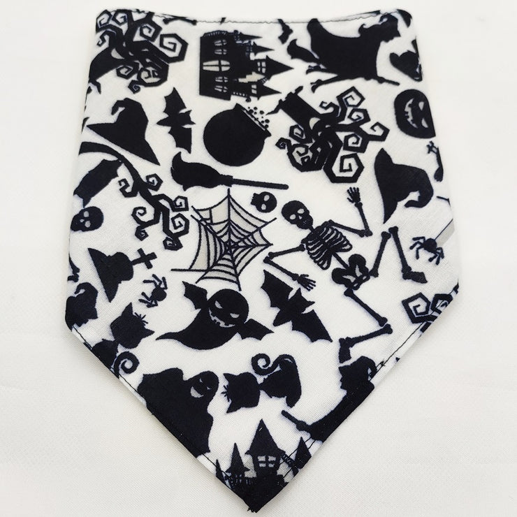 Pet Drool Towel Triangle Scarf – Soft Polyester Saliva Towel for Dogs and Cats